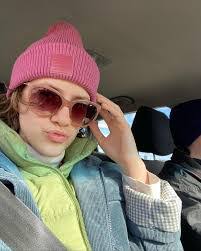 Hannah Beatty's Instagram, Twitter & Facebook