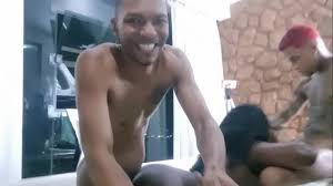 Aghata dando pra dois bandidos da favela ainda bebeu o leite todo |  brinquedo ator 2 - joao o safado | bokeptube