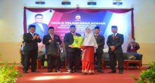 Adakah anda rakyat terengganu dan memerlukan bantuan persekolahan sesi 2018? 21 775 Pelajar Terima Bantuan Pakaian Dan Peralatan Sekolah Sesi 2019