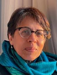 Crystal Hahn's Instagram, Twitter & Facebook