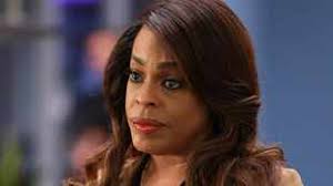 Chris Petrovski: Filme, Serien und Biografie