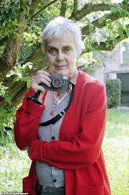 1967 • elle photographie man ray, duchamp, arrabal. Guy Adams Did Princess Diana Really Fall For A President Duk News