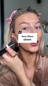 Quick Glam Makeup Tutorial for Holiday Shopping