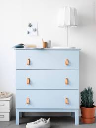 Diy Tarva I Det Bla Ikea Sverige Livet Hemma With Images Ikea Dresser Hack Diy Dresser Ikea Tarva Dresser