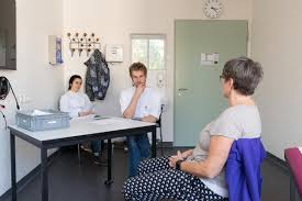 IML | Successful use of peer tutors in a formative OSCE