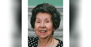 Helen Keyser's Instagram, Twitter & Facebook