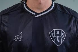 37 reais con 14 centavos r$ 37. Paysandu Lanca Terceiro Uniforme Em Homenagem Ao Time Negra Portal Roma News