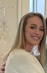 Jennifer Hendrix's Instagram, Twitter & Facebook