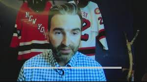 19-year-old receives $10,000 scholarship for family's heroism during 9/11  attack