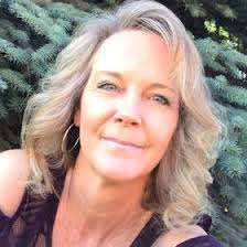 Angie Cahoon's Instagram, Twitter & Facebook