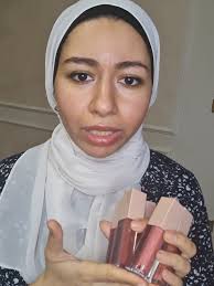 Sandra Lip Gloss Swatch