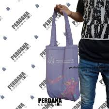 Harga tas kain blacu model serut ransel sablon 1 warna. 8 Goodie Bag Blacu Ideas Goodie Bags Bags Tote Bag