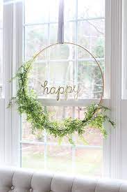 This hula hoop wall art is such a fun way to fill a wall and make it look awesome! Pin Auf Decoracao