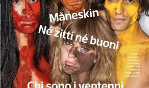 I måneskin sono un gruppo pop rock italiano originario di roma e composto da damiano david (voce), victoria de angelis (basso), thomas raggi (chitarra) ed ethan torchio (batteria). Meet The Maneskin The Band Sweeping Italy Life In Italy
