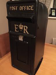 Royal mail is proud to be the founding platinum supporter of the queen's green canopy. Schwarze Royal Mail Briefkasten Flash Photobooths