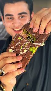 Viral Dubai Kunafa Chocolate Recipe! 🤯🍫 #shorts