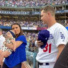 Patpat bietet eine große auswahl an passenden kleidung für mama und baby. Lbr She S Always Sad On Twitter I Remember Joc Pederson Coming Up As A Baby With The Dodgers And Y All Swear Like Y All Weren T So Ready To Trade Away Joc Last Year
