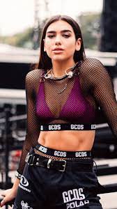 She was born in america in the year 1989, and she also has an album that is named 1989. Pin Auf Top S List Listicles