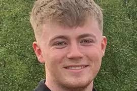 Dundalk to consider Dylan Connolly as a potential replacement for Daryl  Horgan