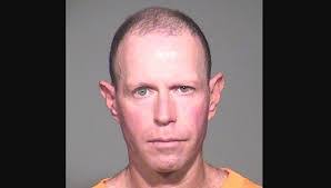 Arturo Quiles's Instagram, Twitter & Facebook