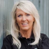 Beth Sussman's Instagram, Twitter & Facebook