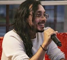 Luis Morante's Instagram, Twitter & Facebook