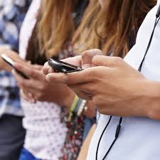 Acquista ciondoli per cellulare in offerta online su miniinthebox.com oggi! Ogni Minuto Sul Web 187 Milioni Di Mail E 38 Milioni Di Whatsapp