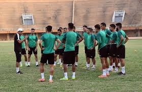 بدر بانون لاعب الأهلي ومنتخب المغرب. 34 Ù„Ø§Ø¹Ø¨Ø§ ÙÙŠ Ù…Ø¹Ø³ÙƒØ± Ø§Ù„Ù…Ù†ØªØ®Ø¨ Ø§Ù„Ù…ØºØ±Ø¨ÙŠ Ù„Ù„Ù…Ø­Ù„ÙŠÙŠÙ†
