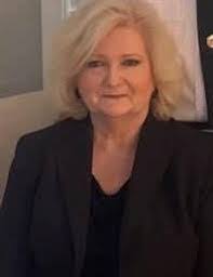 Janet Ballew's Instagram, Twitter & Facebook