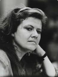 Ditfurth, Hoimar von: geboren 15. Oktober 1921, gestorben 1. November 1989:  Arzt, Journalist, Fernsehmoderator, populärwissenschaftlicher  Schriftsteller: vorübergehend Einwohner von Ahrensburg: in Privatwohnung