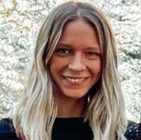 Robin Gingras's Instagram, Twitter & Facebook