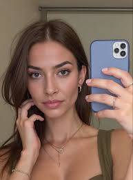 Sarah Alba 🍉 (@sarah_alba__) • Threads, Say more