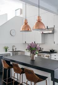 En nuestro catálogo tenemos lamparas infantiles, lamparas de salón, lamparas de cocina, lamparas de dormitorio, lámpara de comedor etc. Tendencias En Lamparas Tendencias En Iluminacion Para El Hogar Decoracion De Cocina Moderna Decoracion De Cocina Lamparas Cocina
