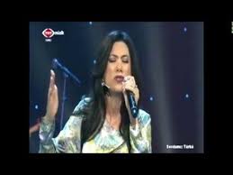 Nazli Oksuz Aksam Olur Bozlak Aksam Olur Ben Yerimda Yatamam Eski Derdi Yenisine Katamam Silkinip De Gam Yukunu Atamam Ara Yerde Olum Olduk Muzik Olum Deri