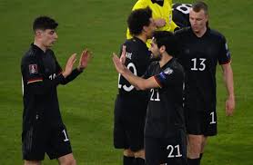 September 2003 zwischen der isländischen und der deutschen nationalmannschaft in reykjavík. Z Vjrqt7n8kufm