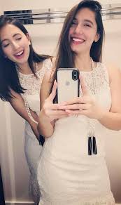 She's my younger sister, but it's okay raw. Beautiful Sisters Komal All Pakistani Celebrities Pics Facebook