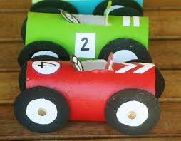 Dan dalam kelas induk ini, kami akan memberitahu anda cara membuat mesin ketik dari kertas dalam teknik origami, dan juga menunjukkan bagaimana untuk menambah model 3d 3d kereta mengikut skema. Mesin Kadbod 314167 Info