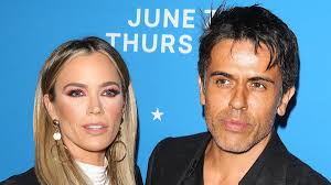 Teddi Mellencamp's Ex in Divorce Court Amid Her Cancer Battle