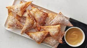 Heat the oil on medium high heat, then fry for about. Wonton Wrapper Dessert Ideas That Will Totally Surprise You Wonton Wrapper Dessert Desserts Wonton Wrappers