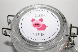 Maybe you would like to learn more about one of these? Diy Selbstgemachte Geschenke Aus Dem Glas Glucksschweine