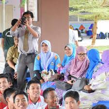 Smk dato' syed ahmad, 8. E Idaman Sdn Bhd Auf Twitter Smk Darulaman Height 1 Adalah Salah Satu Sekolah Yang Sangat Bersemangat Untuk Mengamalkan Amalan Kitar Semula Teruskan Usaha Smkdh Https T Co Dvqjc4bngf
