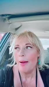 Why Does Janette Wear A Skirt