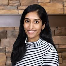 Karie Lynn's Instagram, Twitter & Facebook