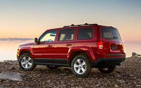 Updated 2014 Jeep Compass And Jeep Patriot Make Detroit Debut With Six Speed Automatic Jeep Patriot 2014 Jeep Patriot Jeep New Car