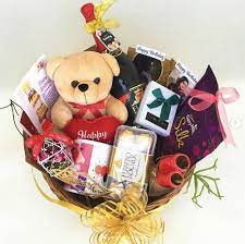 Redballoon has exciting birthday gift ideas for every age! Red Gifts Birthday Gift Hamper Rs 4500 Hamper Gifts Boutique Id 22315470633
