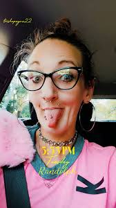 Hmmm wonder what my favorite colors are....lmao 🤔 🤣