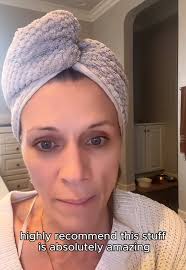 @chiktok70 wears Shake-It Tinted Skin Treatment in Neutral ✨ #ernolaszlo  #LASZLOGLOW #scienceofskin1927 #shakeit #skintint #skintreatment  #tintedskintreatment #nomakeupmakeup #cleangirlmakeup ...