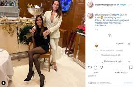 Beautiful my sister ️ ️ ️ ️ ️ ️. Elisabetta Gregoraci La Foto Con La Sorella Marzia E Boom Di Like Super Eleganti