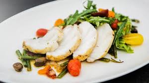 Rezept Seeteufel Auf Mediterrane Art Gaultmillau Channel Rezepte Lebensmittel Essen Seeteufel