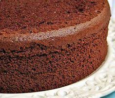 La Genoise Est La Base D Autre Type De Gateau Comme La Foret Noire Ou Moka On Peut Aussi La Deguster Recette Genoise Chocolat Recette Genoise Genoise Chocolat